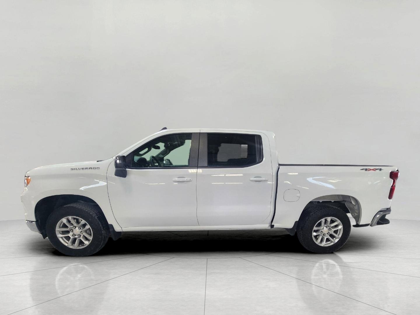 Used 2024 Chevrolet Silverado 1500 LT image 10