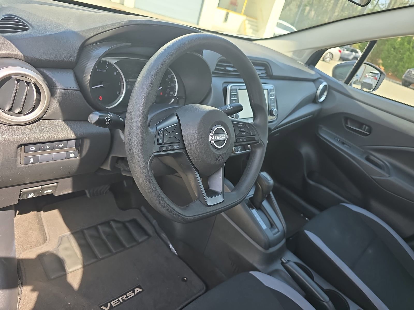 Used 2025 Nissan Versa S w/ S Plus Package image 19