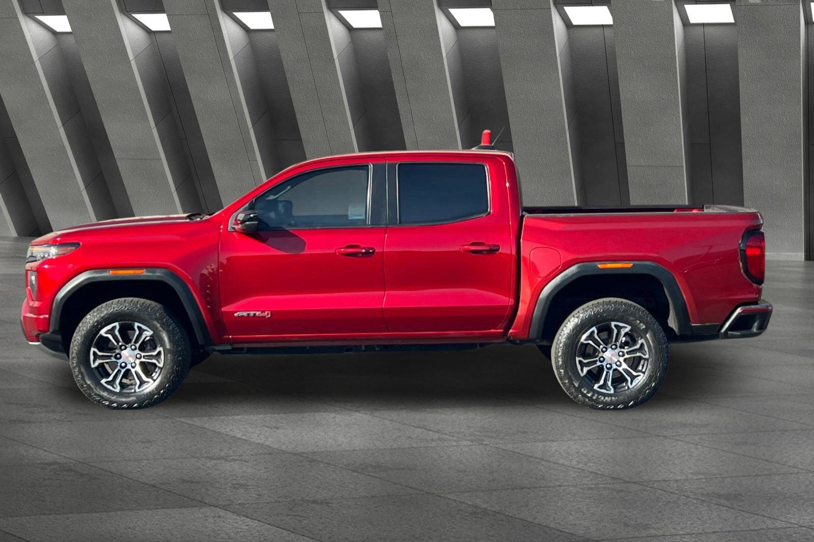 Certified 2023 GMC Canyon AT4 image 7