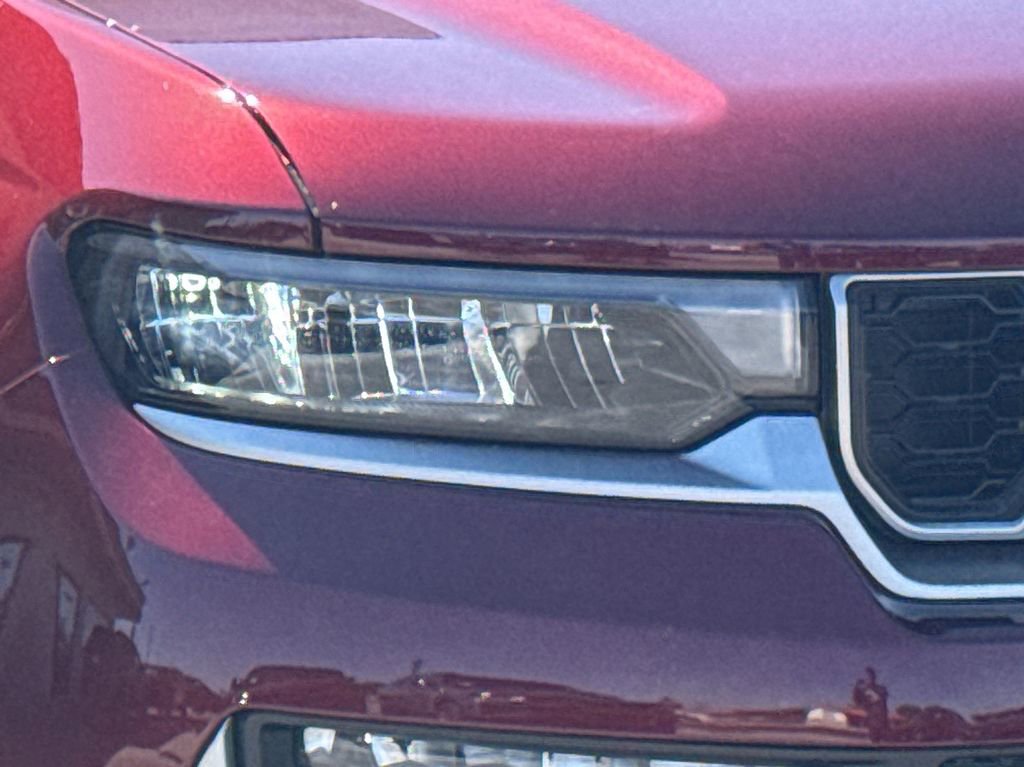 New 2026 Jeep Grand Cherokee L Limited AWD/4WD image 8