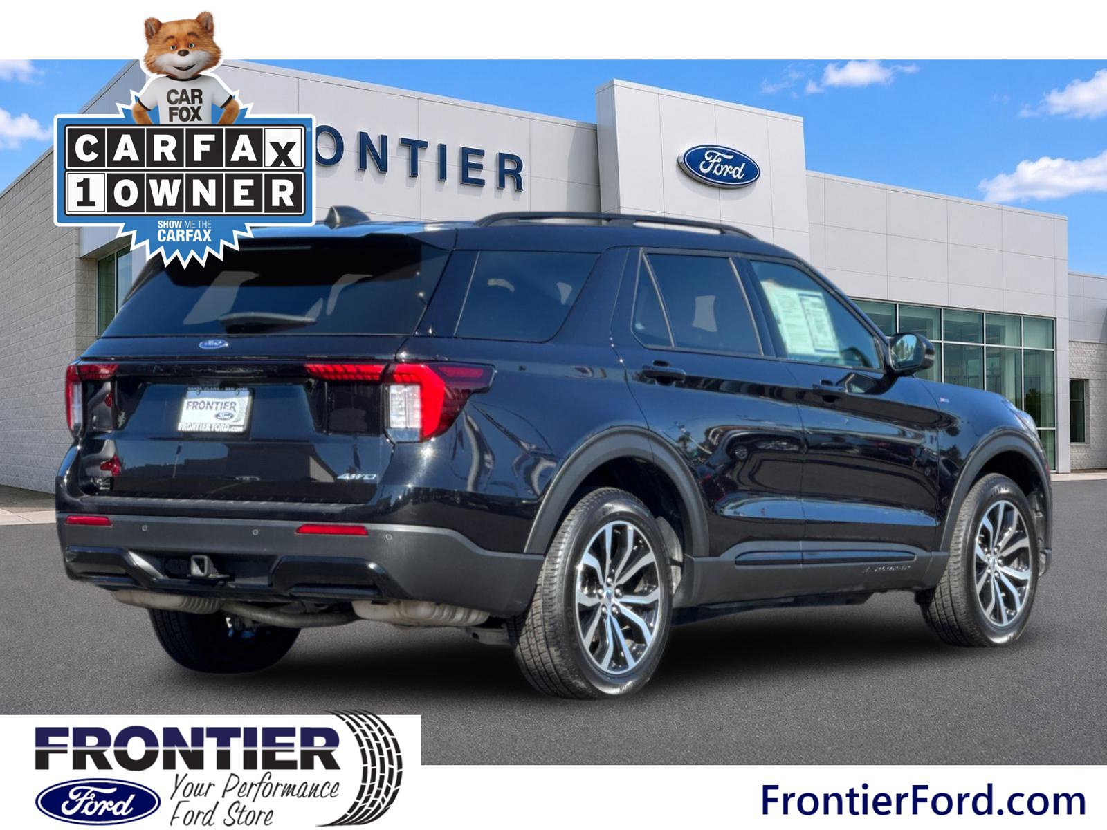 Certified 2025 Ford Explorer ST-Line AWD/4WD image 5