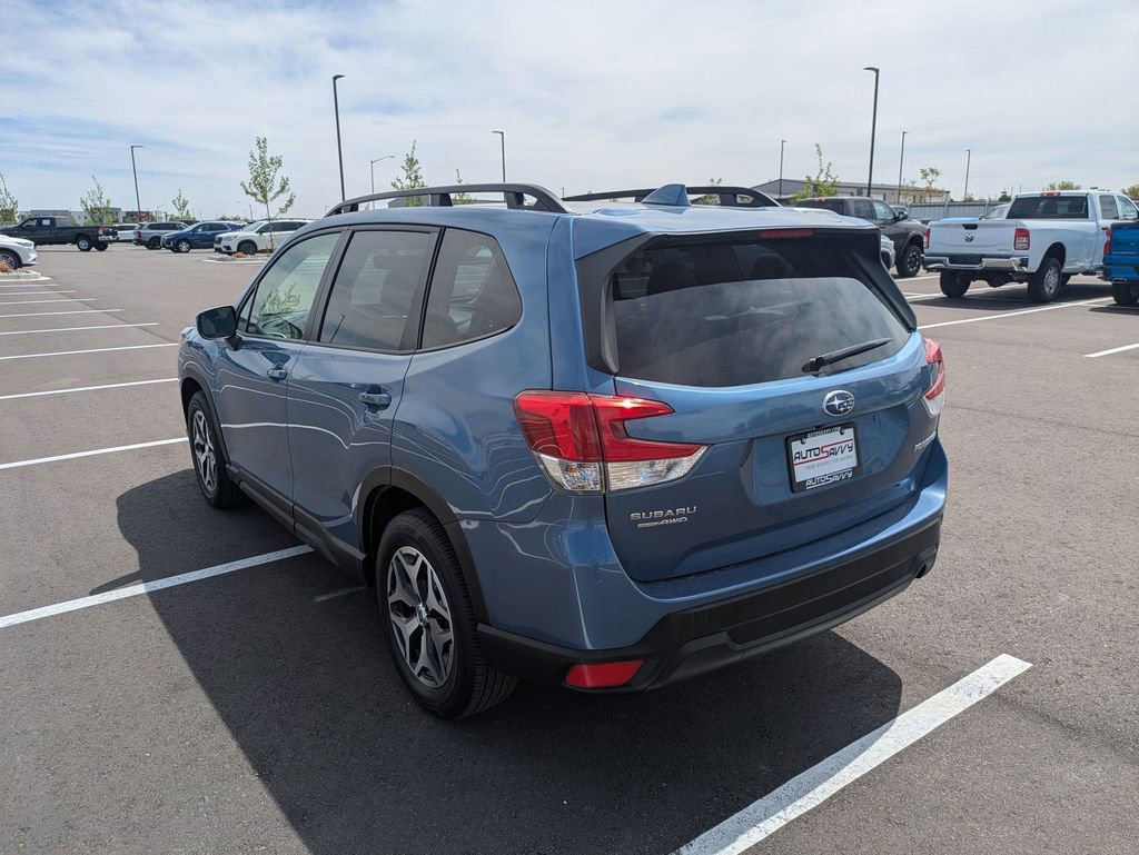 Used 2023 Subaru Forester Premium image 6