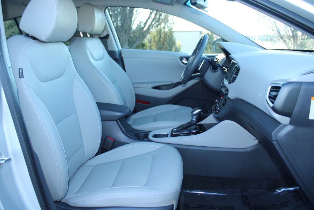 Used 2019 Hyundai Ioniq Limited image 14
