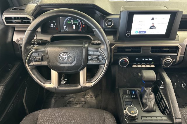 Certified 2025 Toyota 4Runner SR5 AWD/4WD image 18