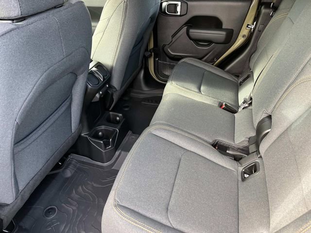 New 2025 Jeep Gladiator Sport image 19