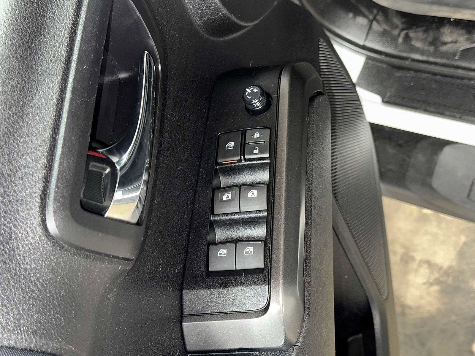 Used 2021 Toyota Tacoma TRD Off-Road image 22