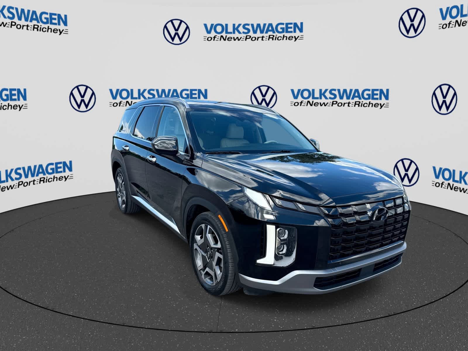 Used 2023 Hyundai Palisade Limited FWD image 16