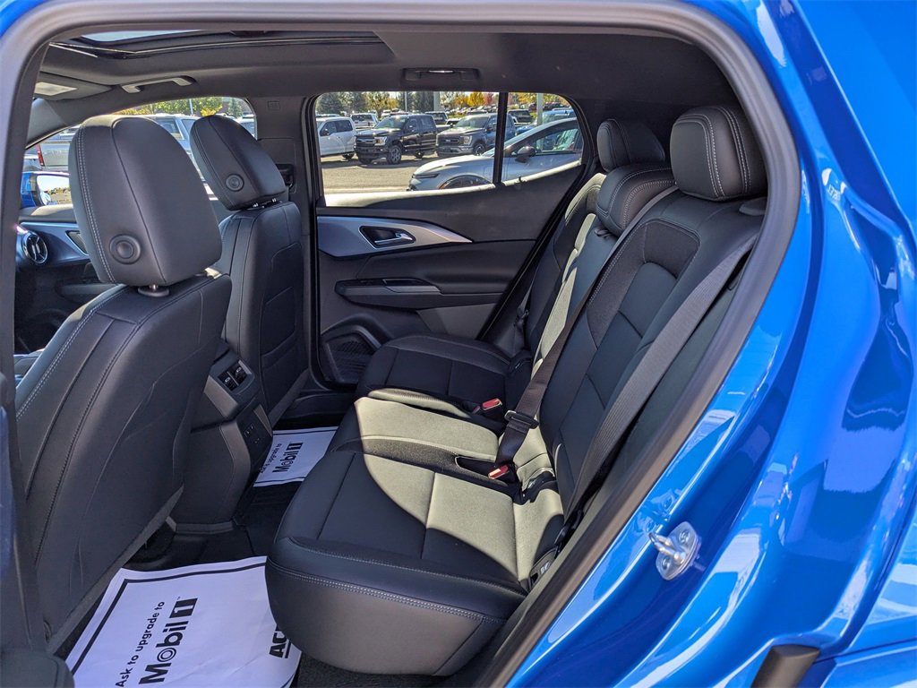 New 2026 Chevrolet Equinox EV LT image 31