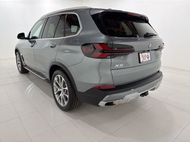 Used 2025 BMW X5 xDrive40i image 3