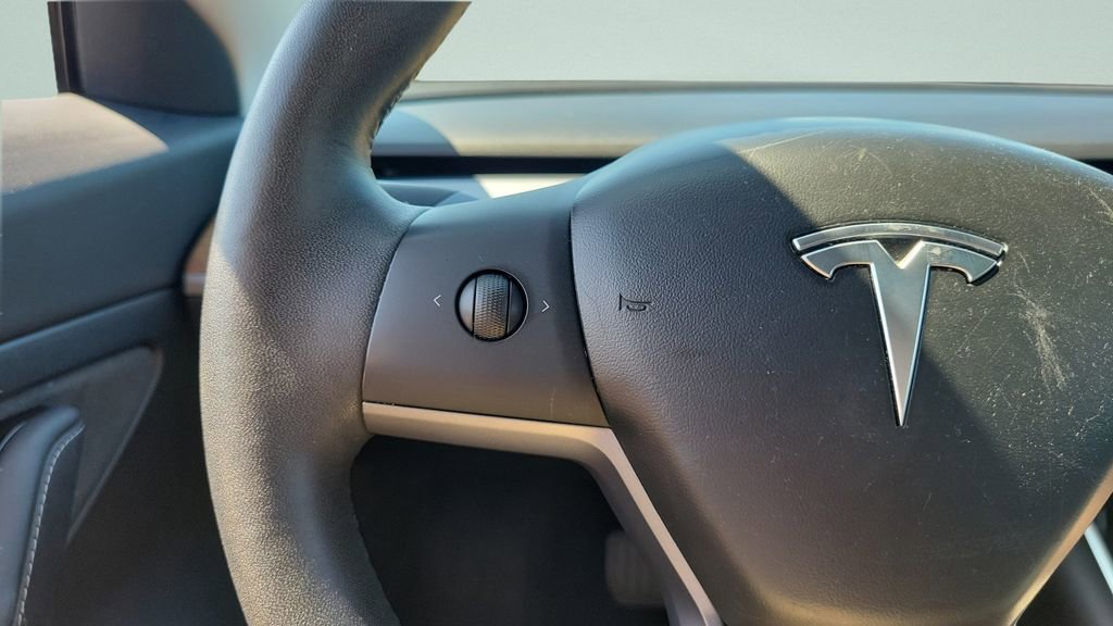 Used 2020 Tesla Model 3 Standard Range Plus RWD image 20