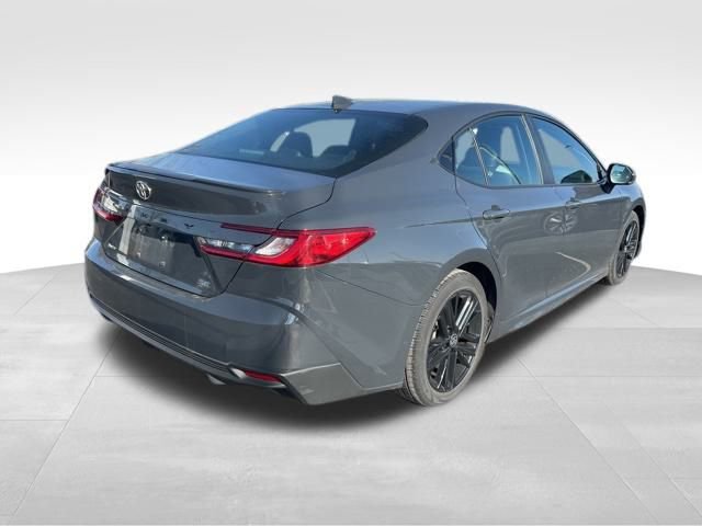 Used 2025 Toyota Camry SE image 7