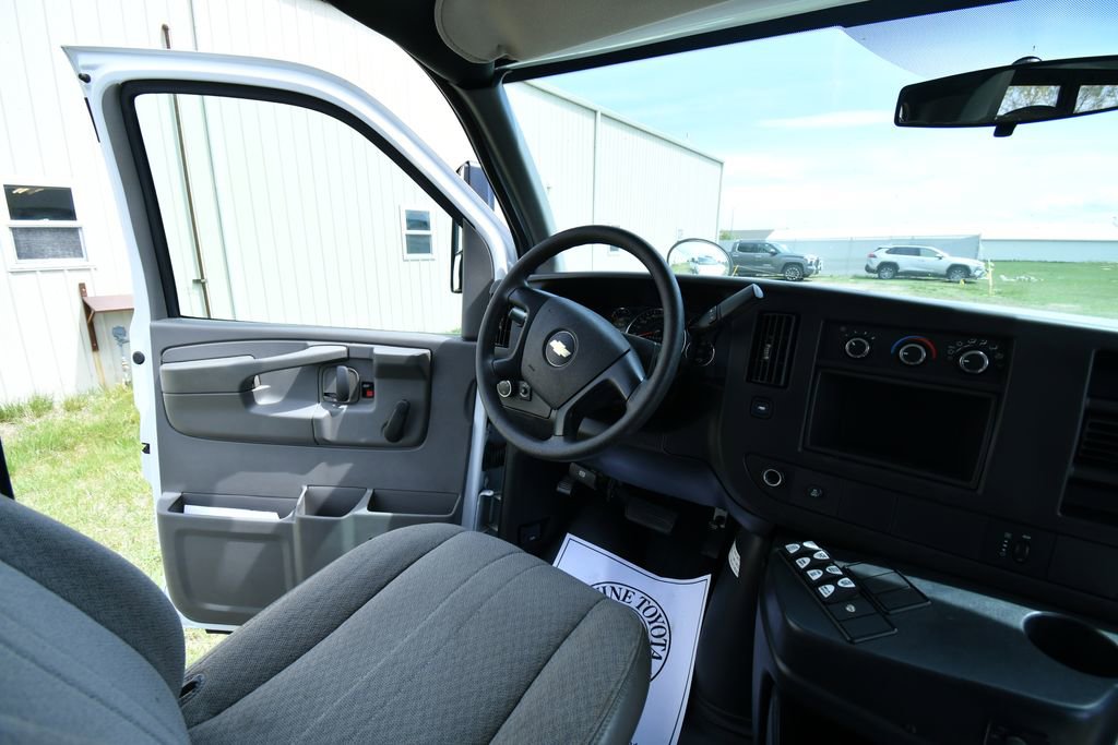 Used 2013 Chevrolet Express 3500 w/ School Bus Package RWD image 19