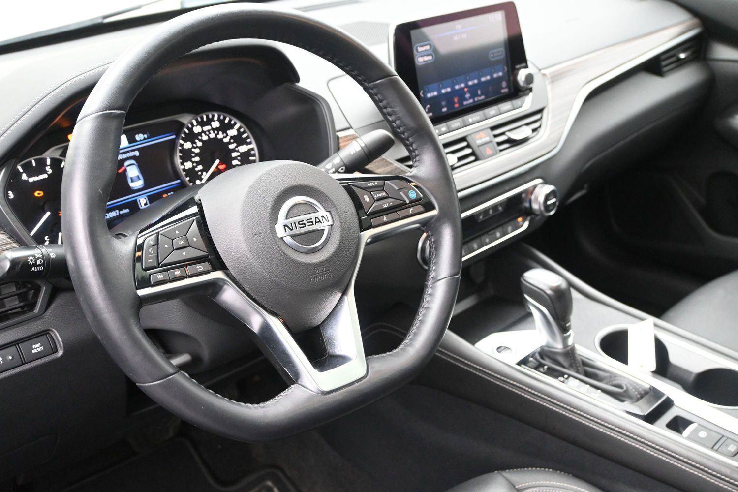 Used 2019 Nissan Altima 2.5 SL AWD/4WD image 2