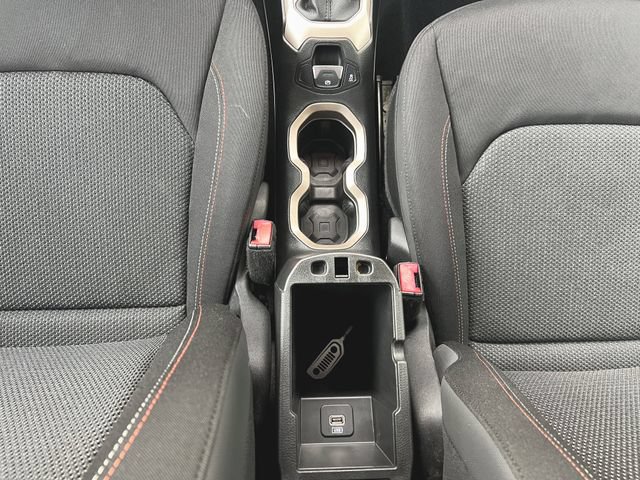 Used 2016 Jeep Renegade 75th Anniversary AWD/4WD image 22