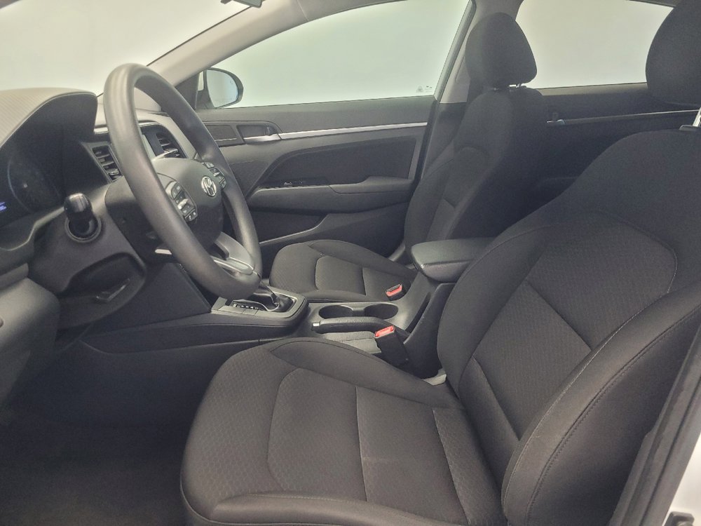 Used 2020 Hyundai Elantra SEL w/ Cargo Package (C1) FWD image 17