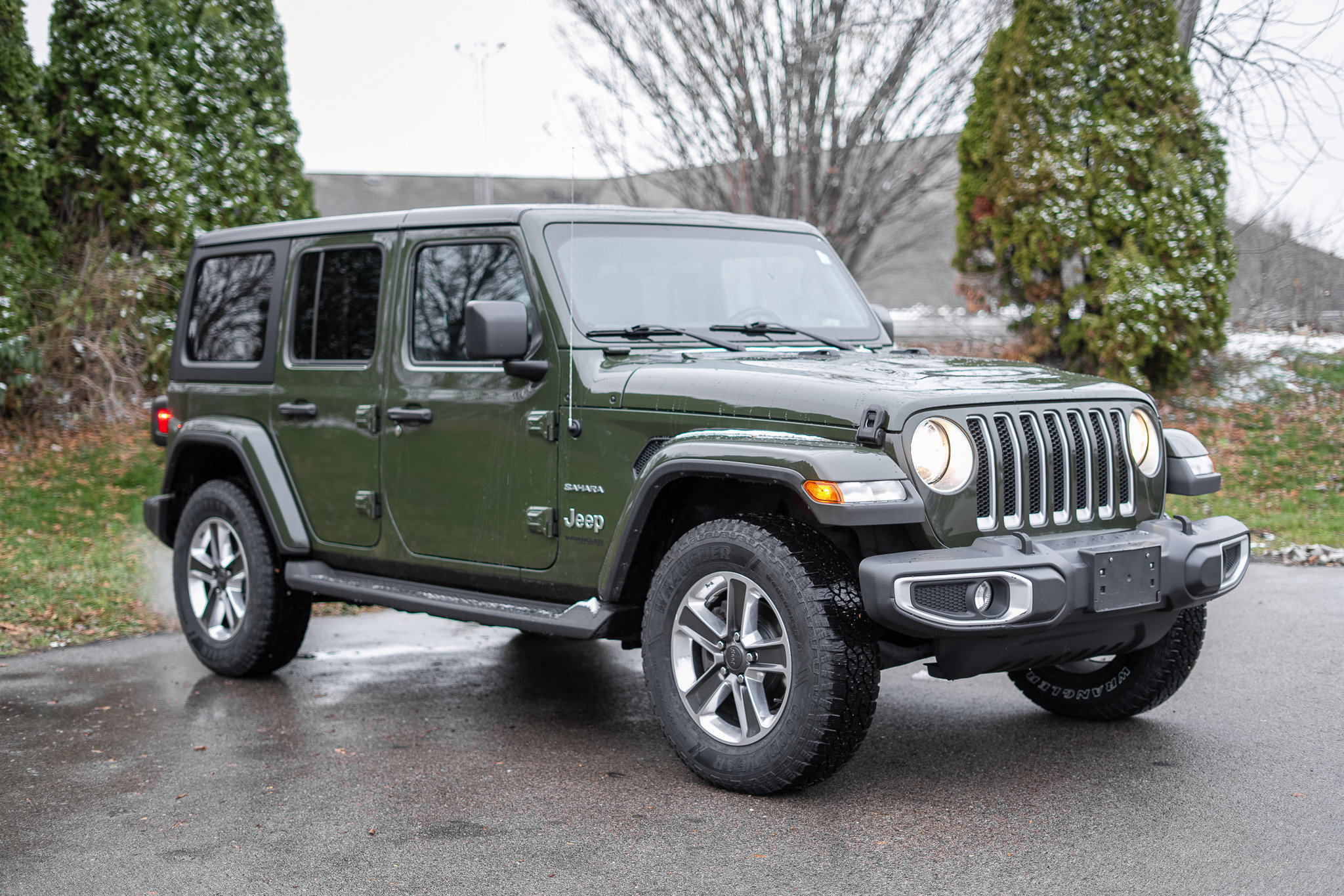 Used 2021 Jeep Wrangler Unlimited Sahara image 3