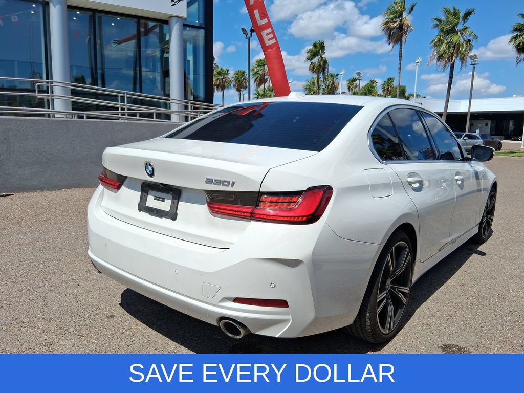 Used 2024 BMW 330i Sedan w/ Premium Package RWD image 4