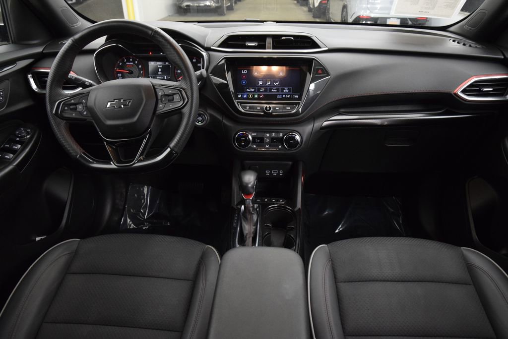 Used 2023 Chevrolet TrailBlazer RS w/ Convenience Package image 19