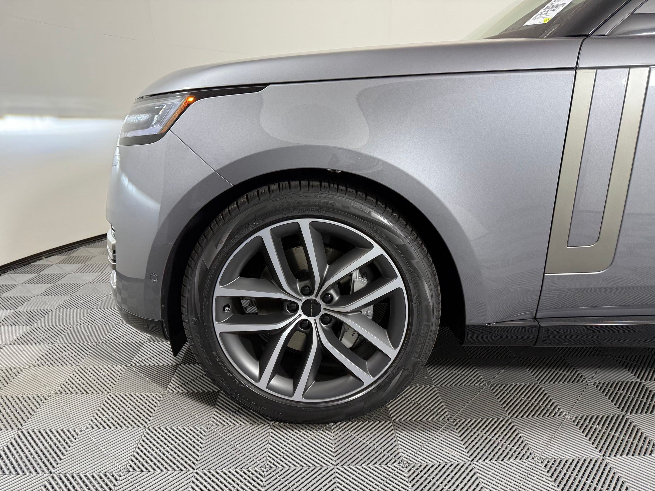 New 2026 Land Rover Range Rover SE AWD/4WD image 13