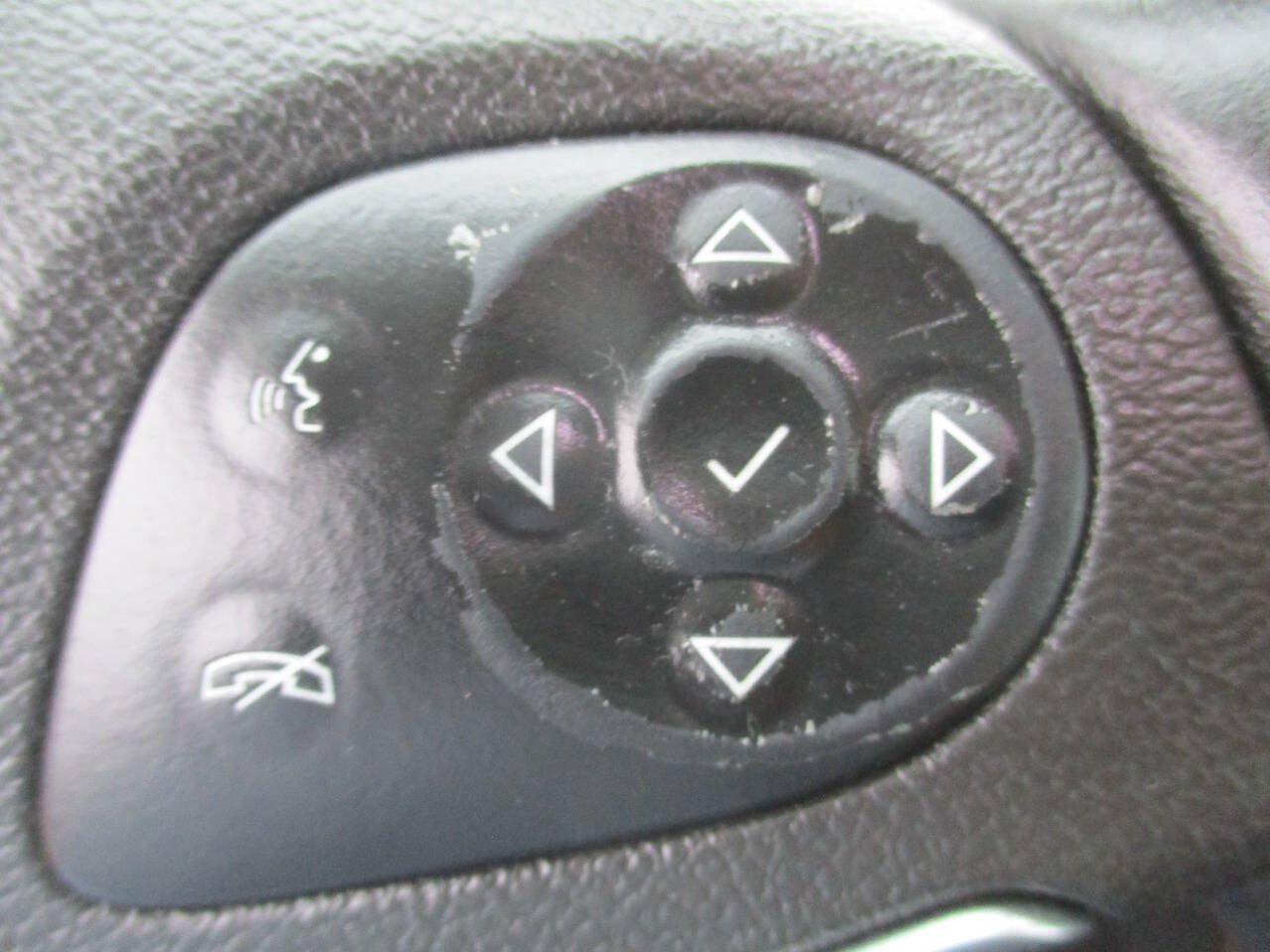 Used 2014 Chevrolet Impala LT w/ Convenience Package FWD image 22