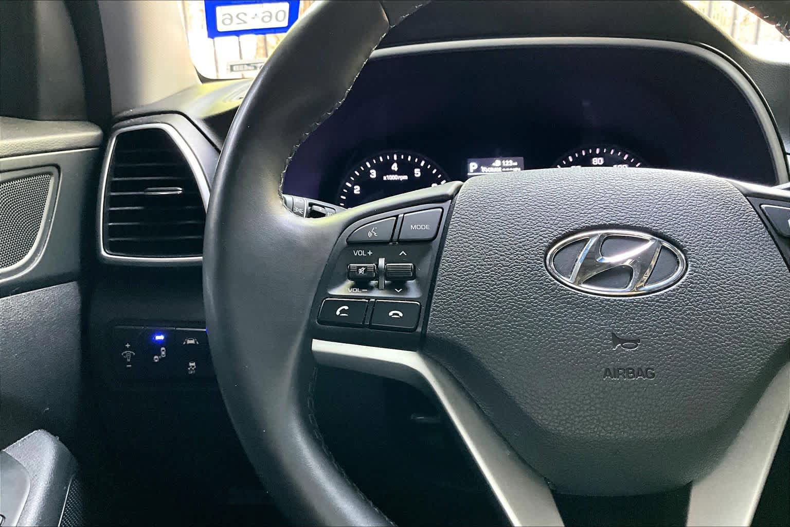 Used 2020 Hyundai Tucson Ultimate w/ Cargo Package AWD/4WD image 23