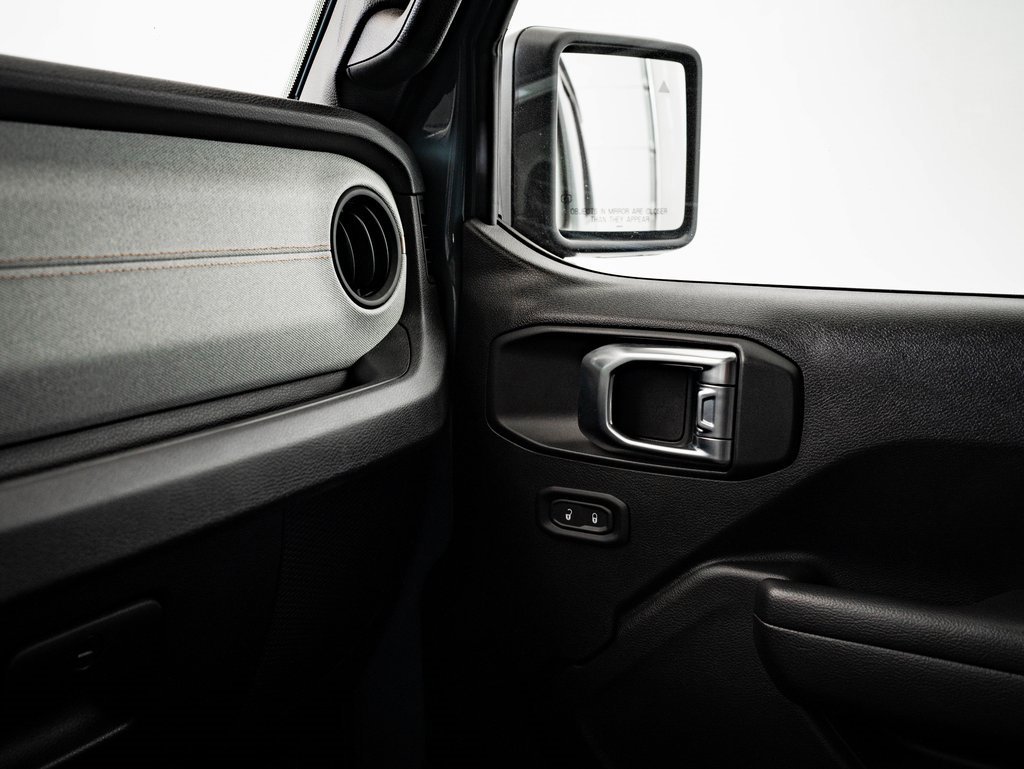 Used 2024 Jeep Wrangler Unlimited w/ Convenience Group image 37