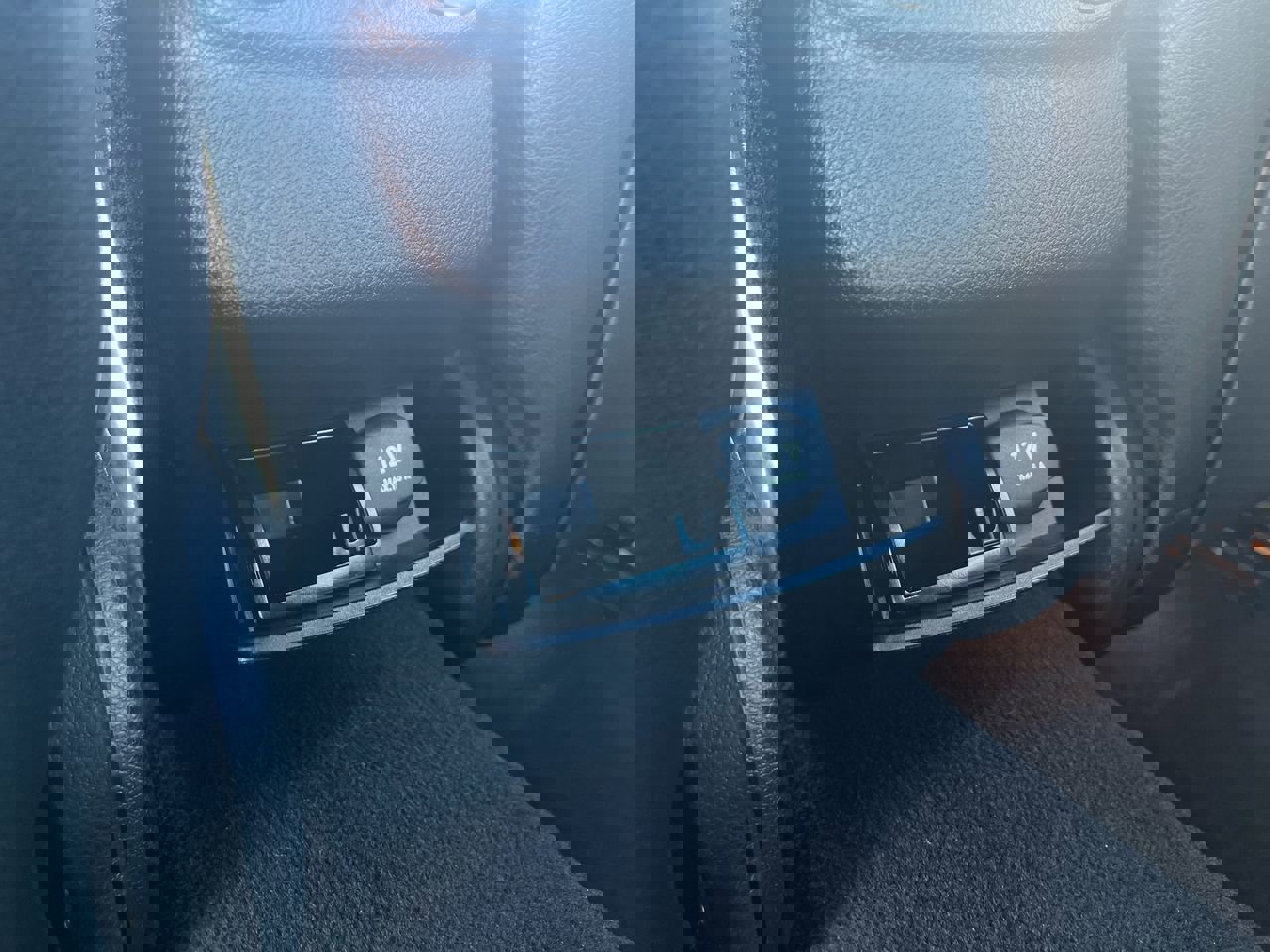 Used 2018 Mercedes-Benz E 300 E 300 image 23