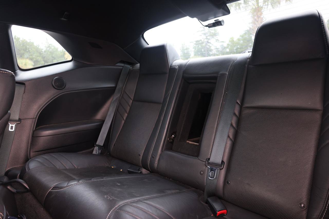 Used 2016 Dodge Challenger SRT Hellcat RWD image 11