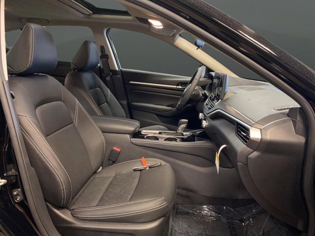 New 2025 Nissan Altima 2.5 SL image 30