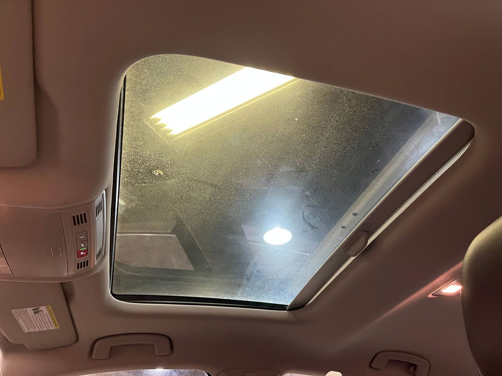 Used 2025 Volkswagen Jetta SE image 29