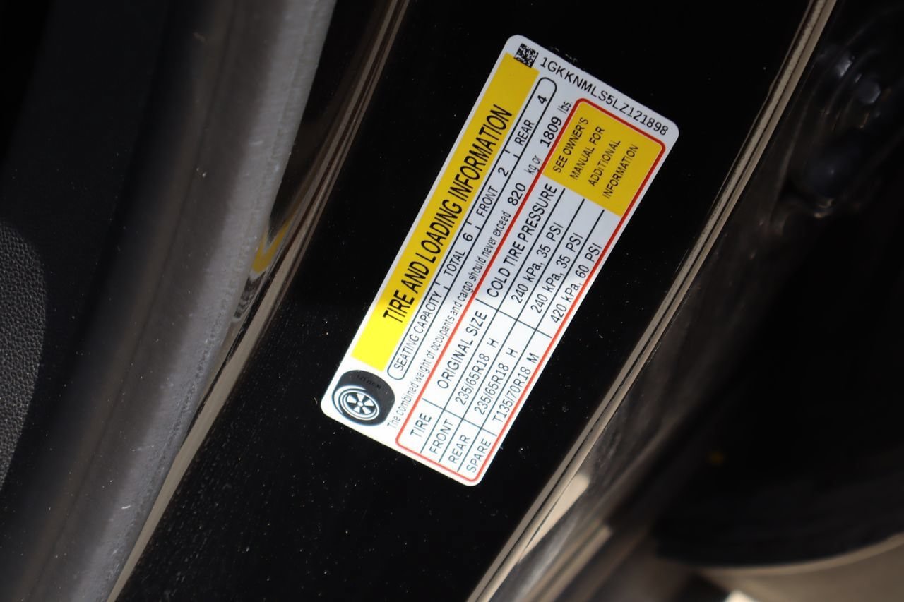 Used 2020 GMC Acadia SLT FWD image 32