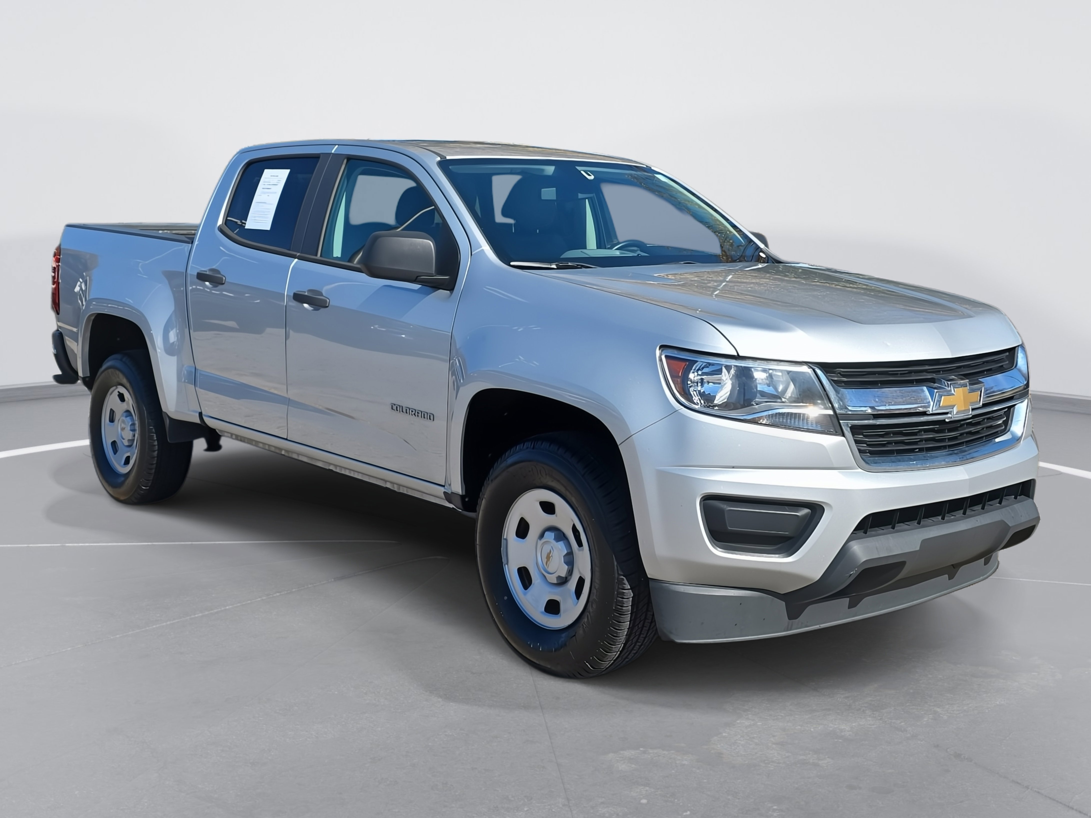 Used 2020 Chevrolet Colorado W/T w/ WT Convenience Package image 3