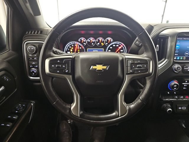 Used 2022 Chevrolet Silverado 1500 LT AWD/4WD image 17