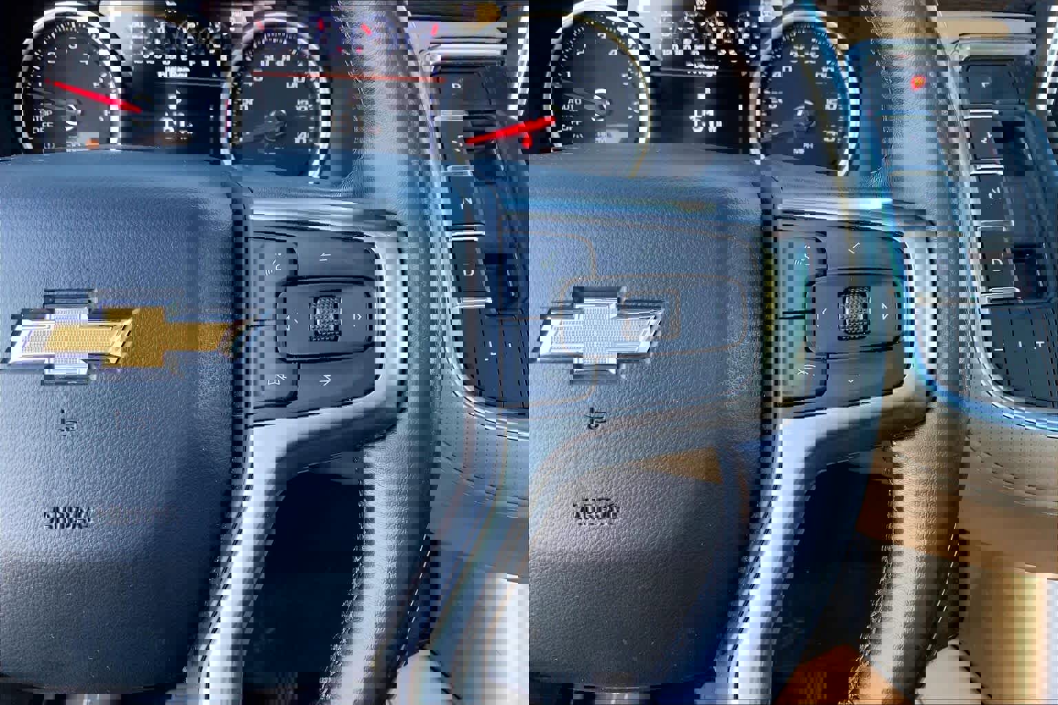 Used 2021 Chevrolet Suburban Premier w/ Premium Package image 25