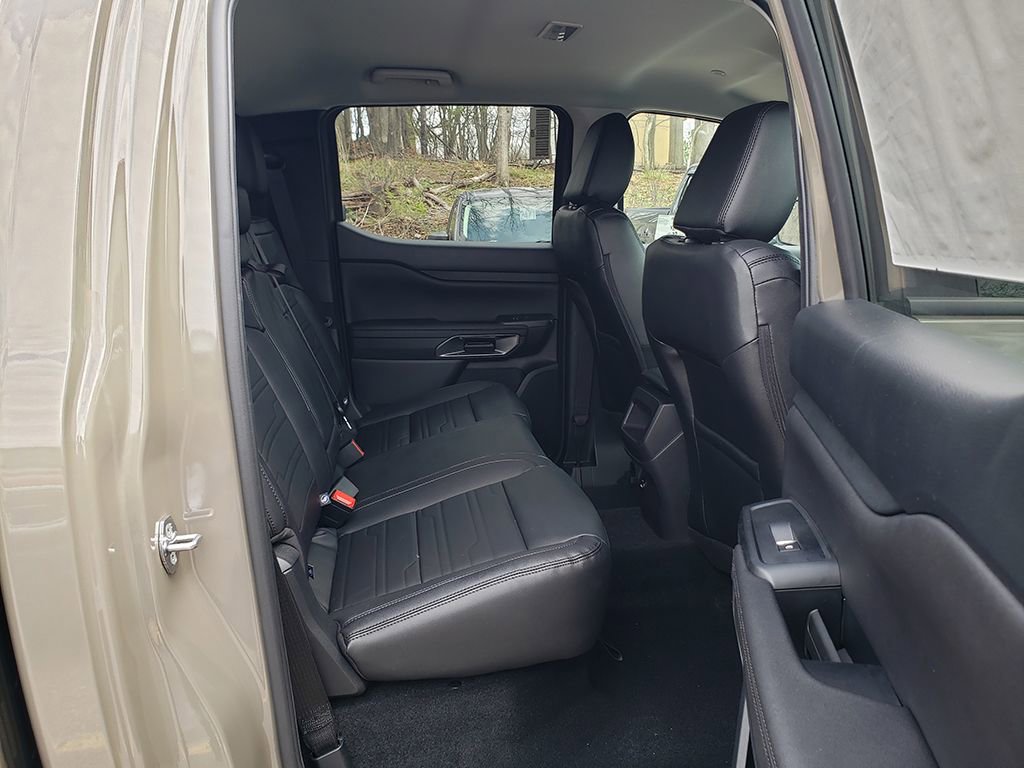 New 2025 Ford Ranger Lariat w/ Black Appearance Package AWD/4WD image 16