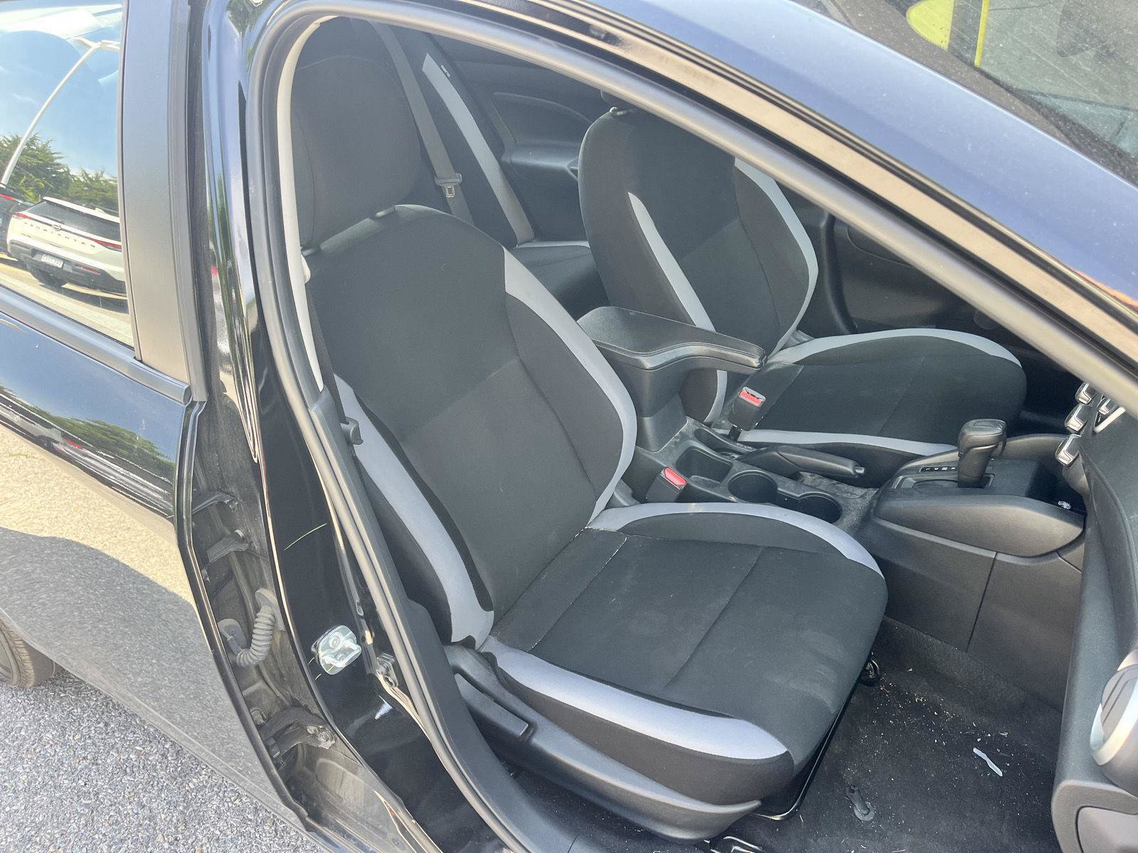 Used 2025 Nissan Versa S w/ Trunk Package FWD image 14
