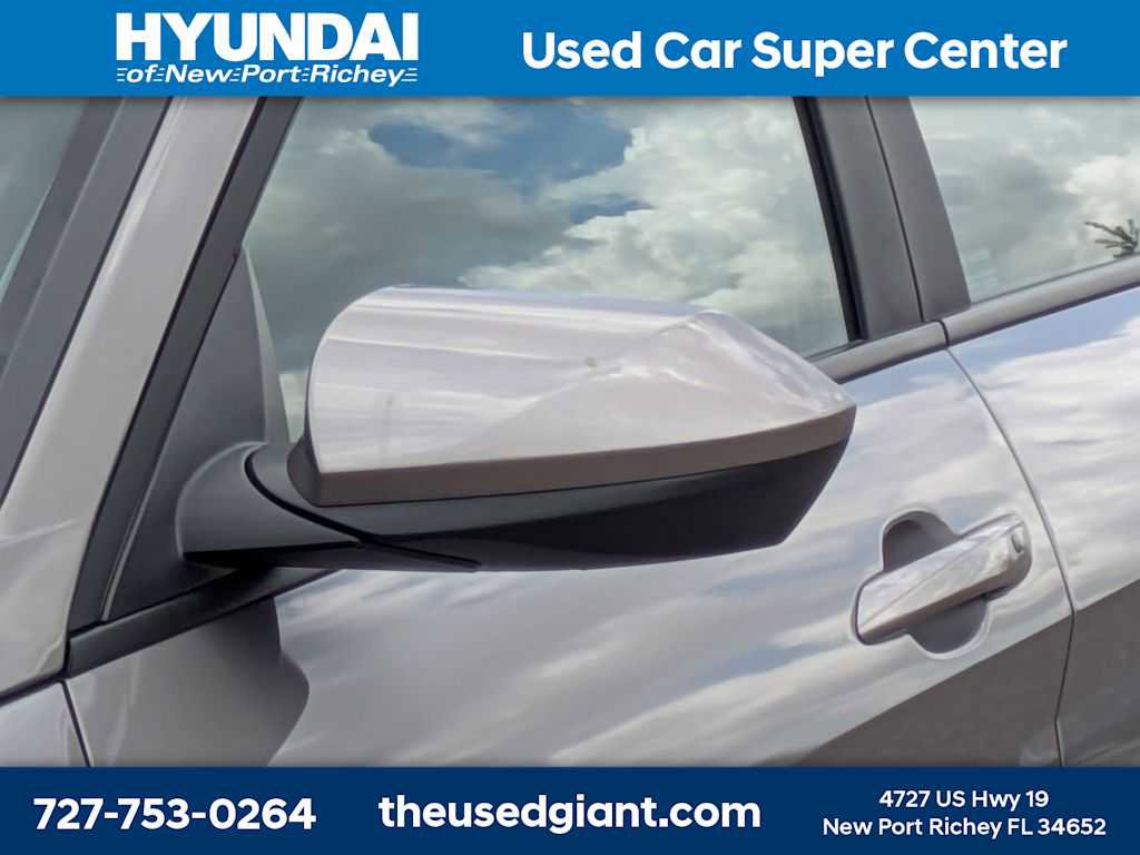 Certified 2023 Hyundai Elantra SEL image 11