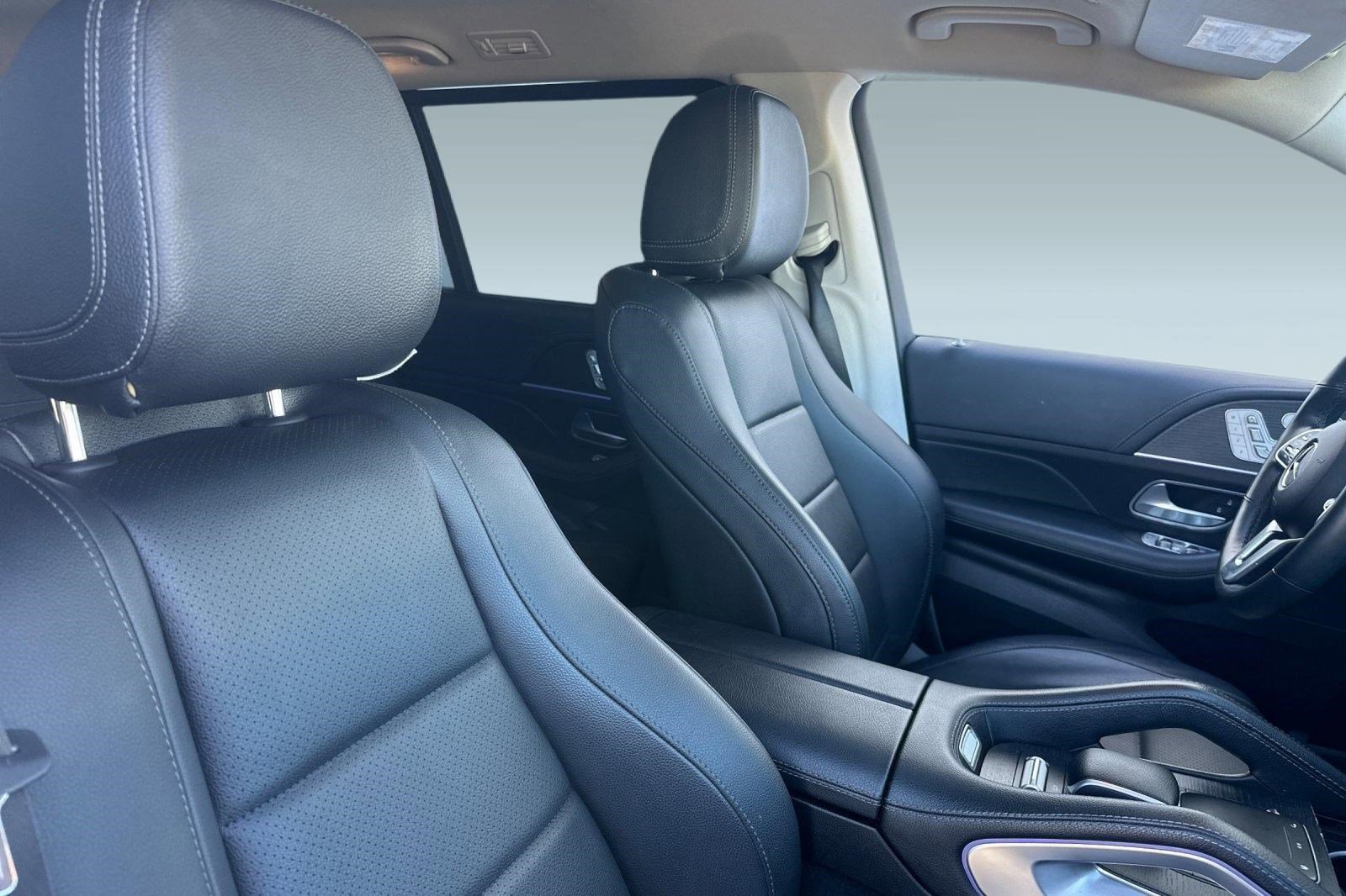 Used 2022 Mercedes-Benz GLS 450 4MATIC image 33