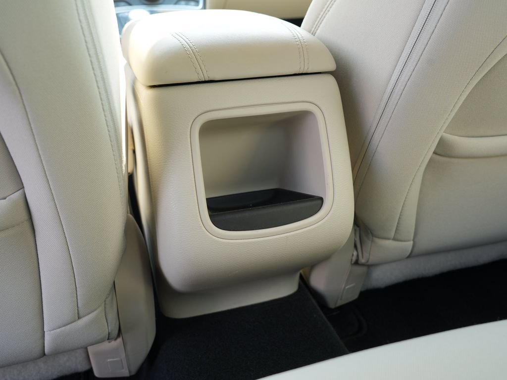 Used 2016 Chrysler 200 Limited w/ Travel & Safety Group FWD image 26