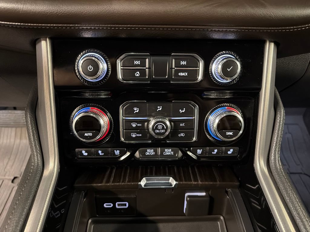 Used 2022 GMC Yukon Denali AWD/4WD image 14
