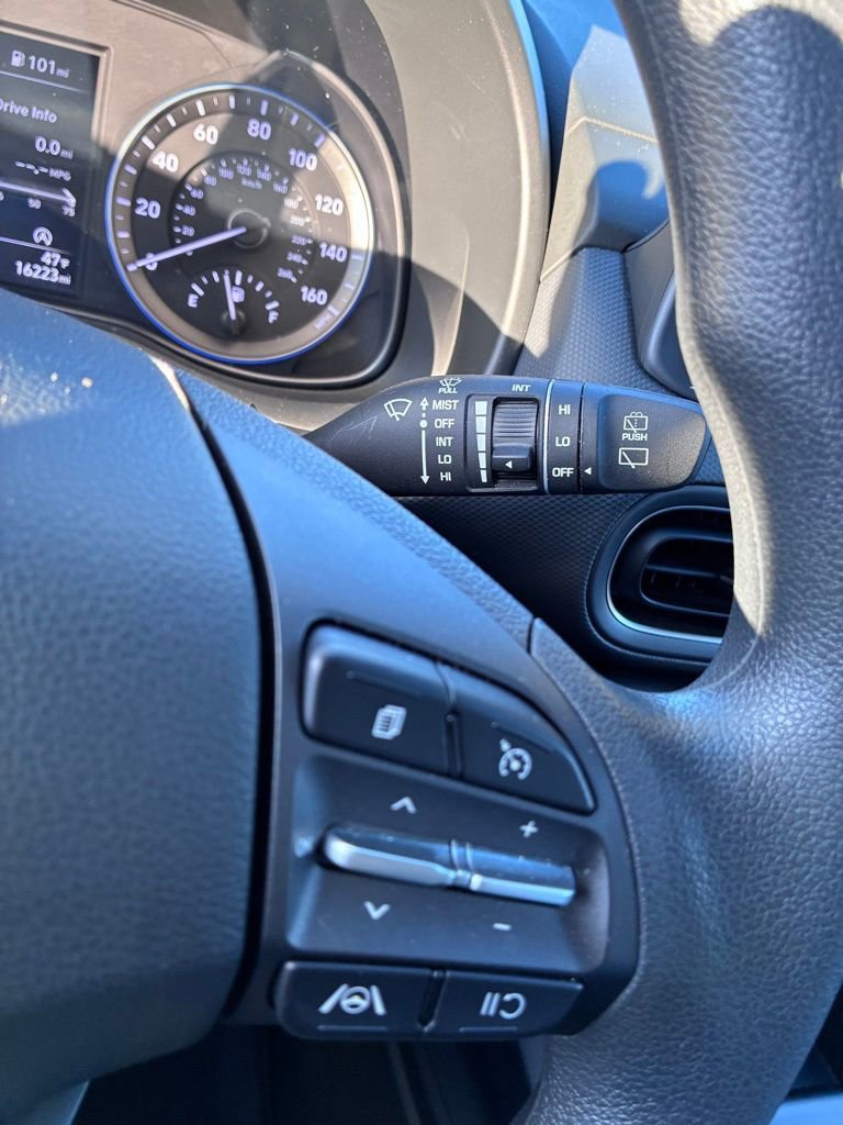 Used 2023 Hyundai Kona SEL w/ Cargo Package AWD/4WD image 28