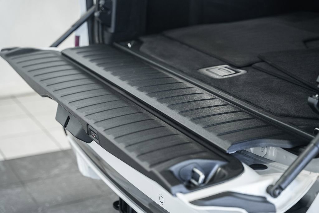 Used 2024 BMW X5 M60i image 13