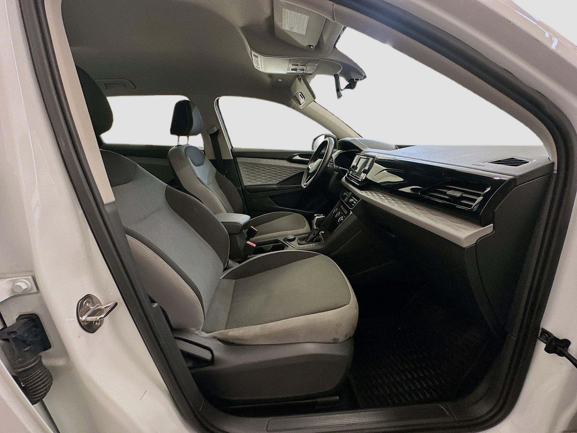 Used 2024 Volkswagen Taos S image 31