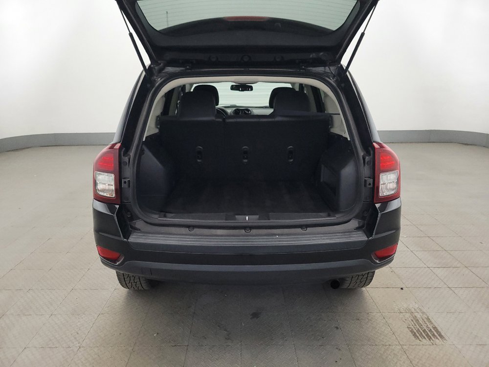 Used 2016 Jeep Compass Latitude AWD/4WD image 29