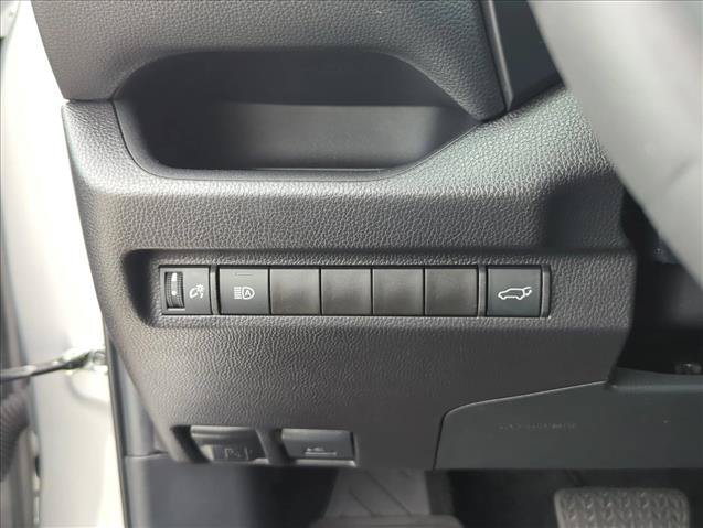 Certified 2025 Toyota RAV4 XLE Premium AWD/4WD image 15