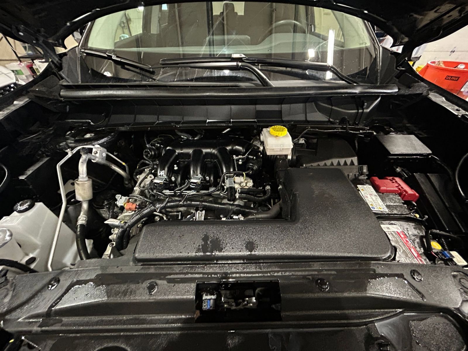 Used 2025 Nissan Pathfinder SV image 35