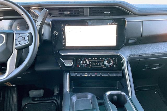 Used 2024 GMC Sierra 2500 Denali w/ Denali Reserve Package image 9