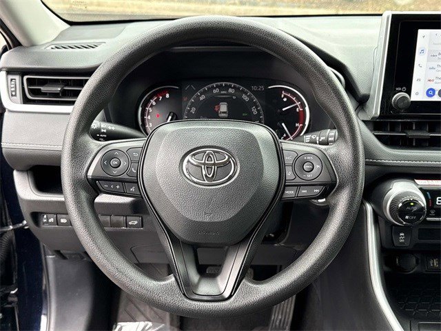 Used 2025 Toyota RAV4 XLE image 19