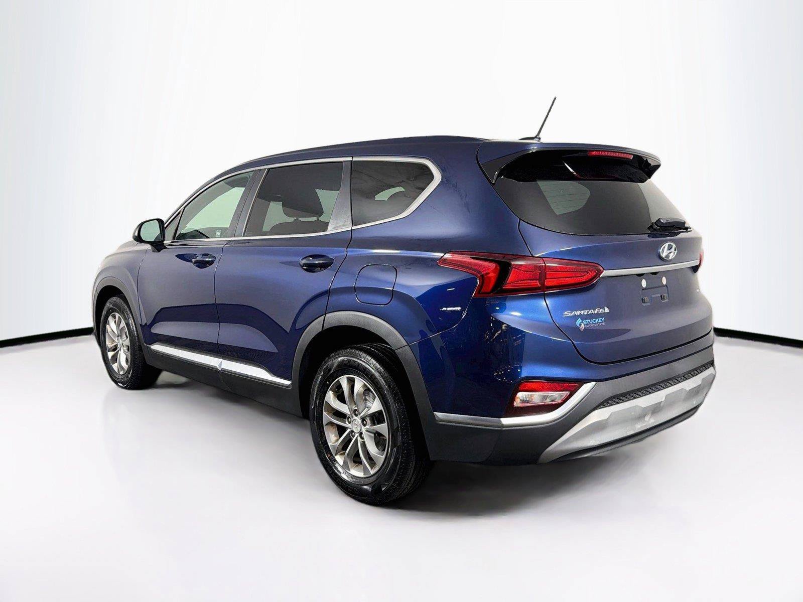 Used 2019 Hyundai Santa Fe SE AWD/4WD image 9