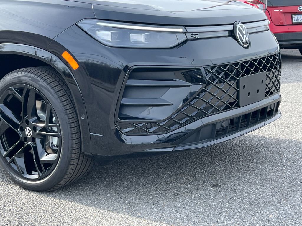 New 2026 Volkswagen Tiguan SE R-Line image 4